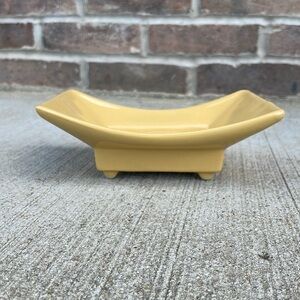 Hull Pottery 422 Yellow‎ Shallow Footed Planter Dish MCM 50s 60s Collectible